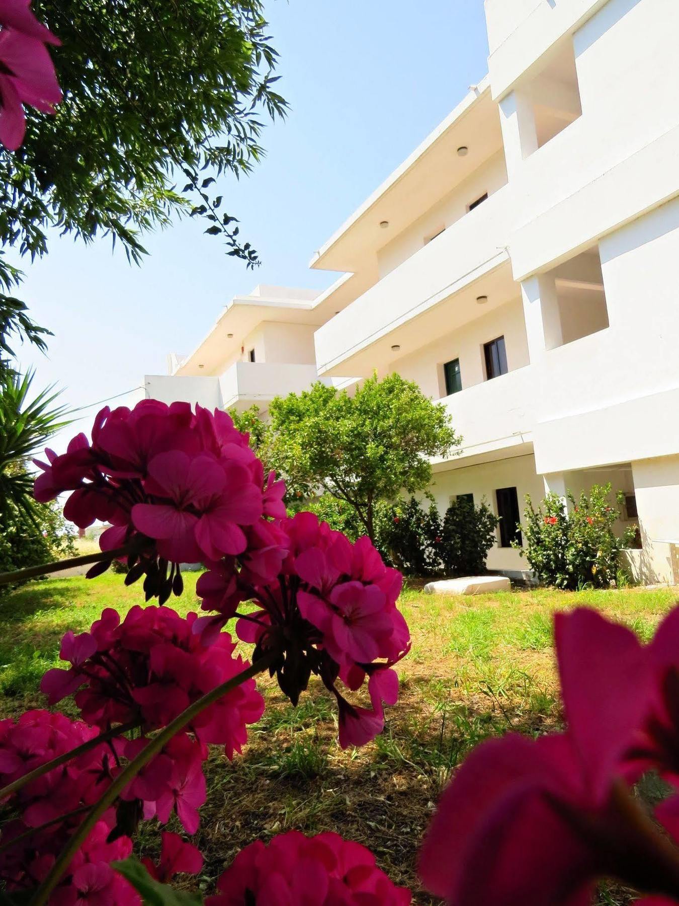 Debby Apartments Ialysos  Exterior foto