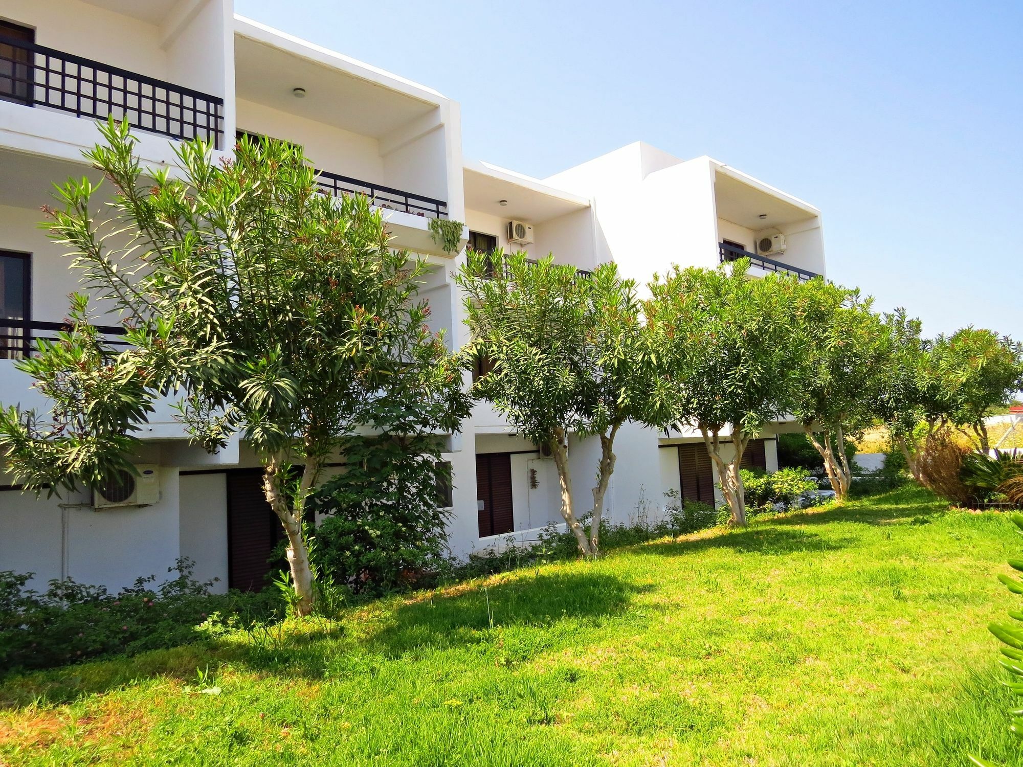 Debby Apartments Ialysos  Exterior foto