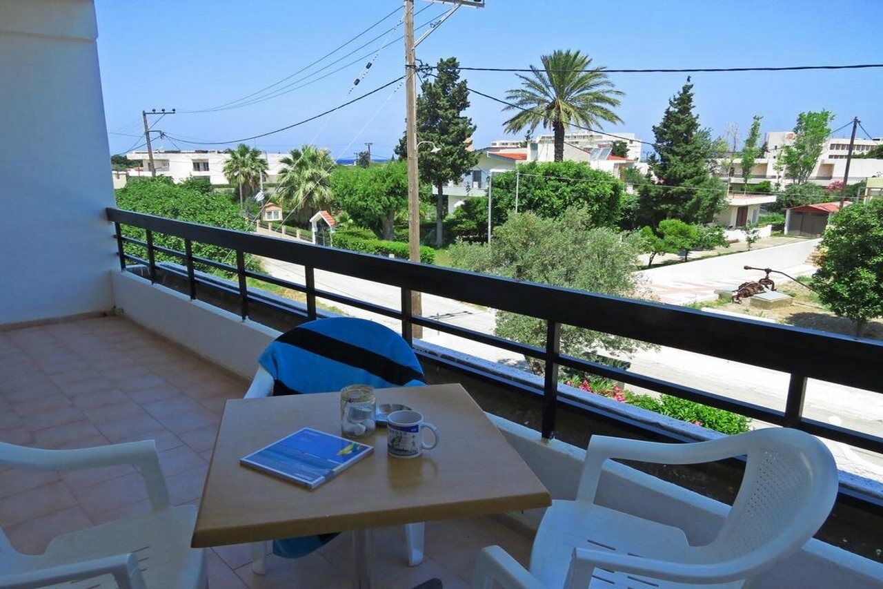 Debby Apartments Ialysos  Exterior foto